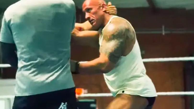 The Rock má za sebou první den tréninkového kempu MMA